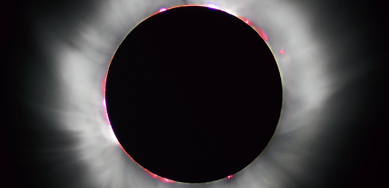 By Oregon State University (Solar eclipse) [CC BY-SA 2.0 (http://creativecommons.org/licenses/by-sa/2.0)], via Wikimedia Commons